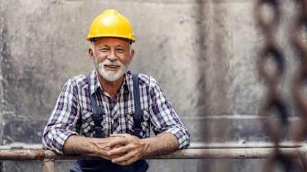 Mancano giovani nei servizi, la metà dei lavoratori ha oltre 50 anni