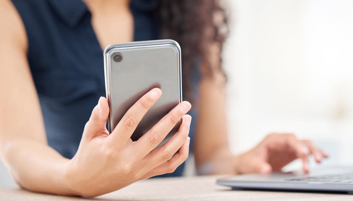 Vodafone disattiva le ultime Sim sui vecchi sistemi, cosa fare per non perdere il numero