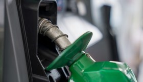 Benzina a 1,40 euro a Livigno: perché qui costa meno delle altre città