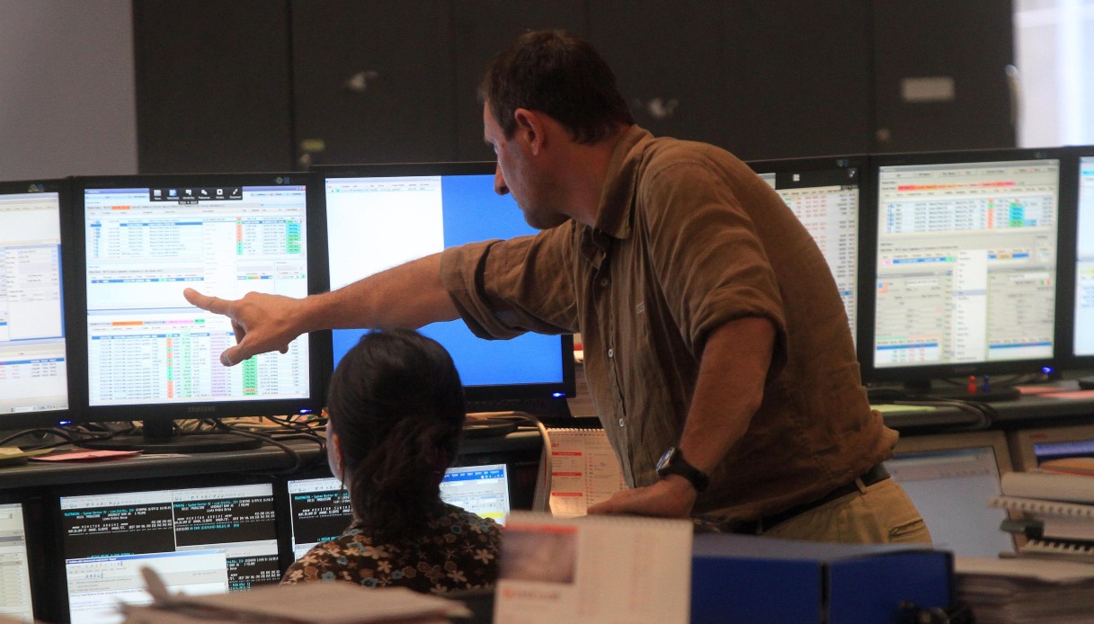 spread btp bund a 76 punti base rendimenti al 368 per i titoli italiani da Quifinanza.it spread btp bund a 76 punti base rendimenti al 368 per i titoli italiani