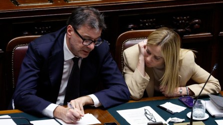 Taglio delle tasse ai redditi medio-alti, l’anticipazione di Giorgetti sulla Manovra