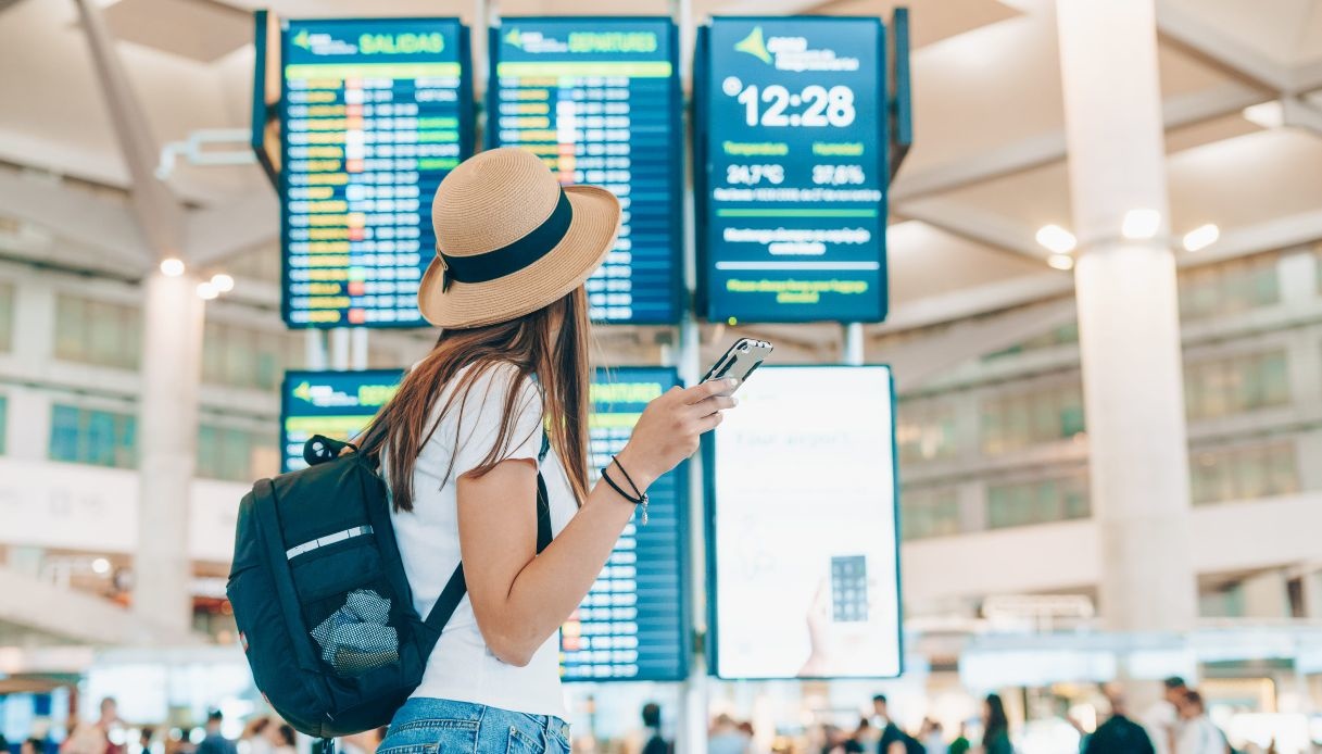 Caro voli, tariffe destinate a salire ancora: perché e dove viaggiare costerà di più