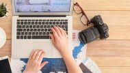 Truffe online prima delle vacanze: 1,7 milioni di vittime e i raggiri più diffusi