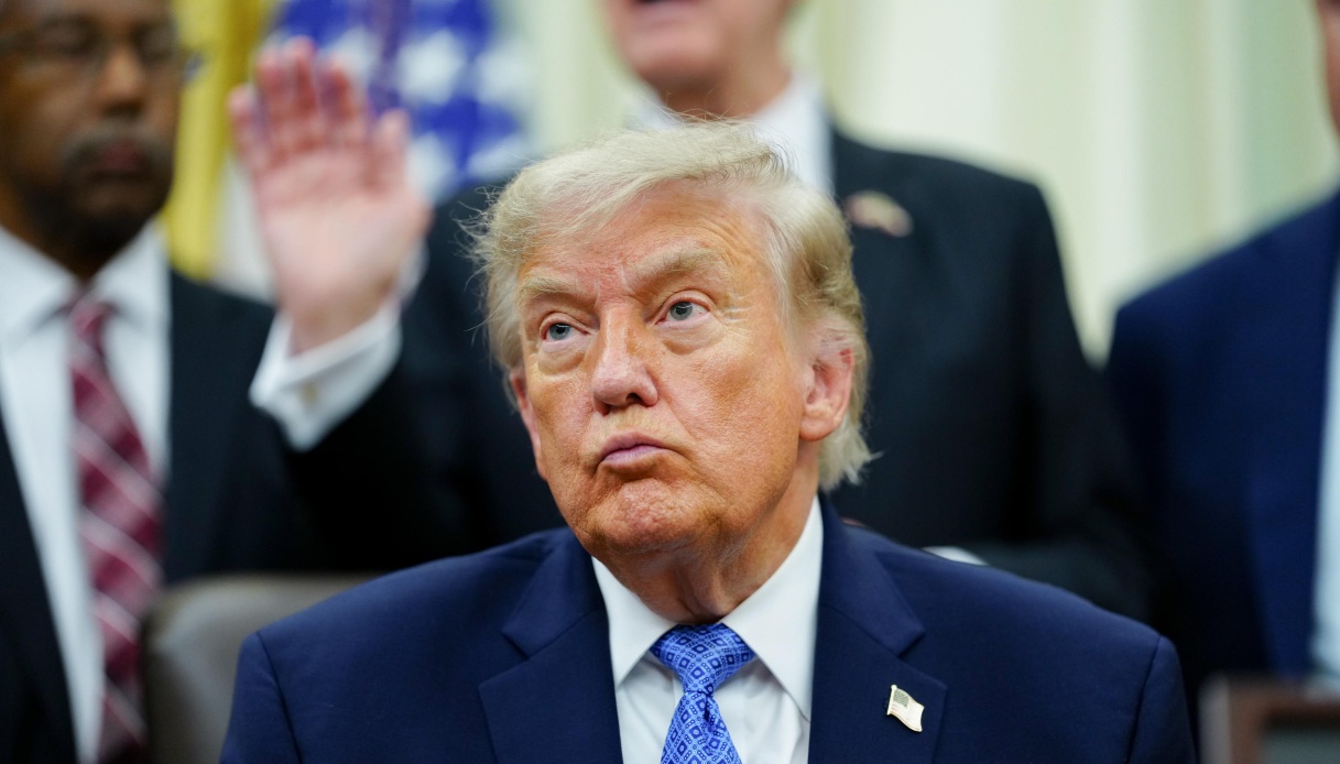 Trump contro i Paesi della Nato: “Gli Usa spendono 999 miliardi e l’Italia 48,8. È ridicolo”