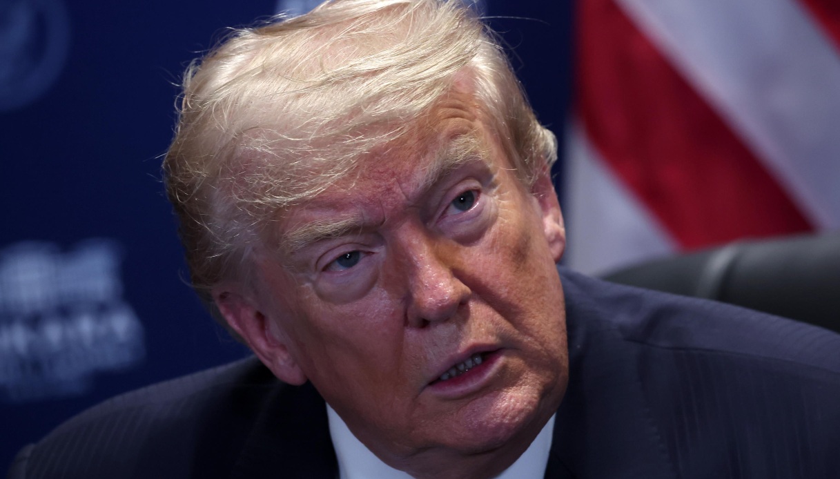 Trump dichiara finito il cessate il fuoco tra Iran e Usa: “Sono feccia, persone malate”