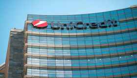 UniCredit alza la guidance: cosa cambia per gli azionisti tra dividendi, buyback e piano 2030
