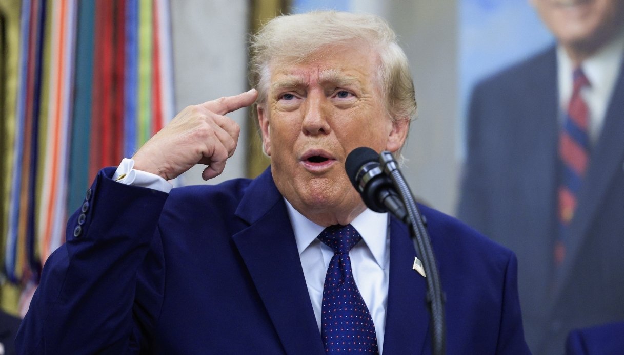 Vertice Nato, Trump gela l’Europa e attacca ancora Meloni: “Ci avete voltato le spalle”