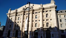 La Borsa del 31 luglio, Milano chiude positiva: tornano a crescere gli acquisti su tech e IA