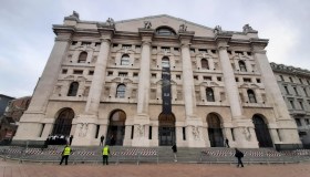 La Borsa del 9 luglio, Piazza Affari chiude in positivo a +1,1%: rally di Stm