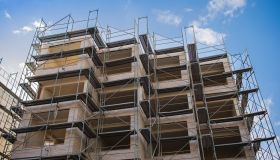 Case Green, l’Ue apre una procedura d’infrazione contro Italia e tutti i 27 Stati membri