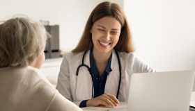 Concorso da 42 posti per sanitari a tempo indeterminato in Campania: requisiti e scadenze