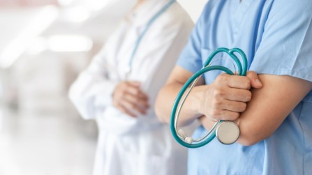 Concorso da 74 posti per sanitari in Sicilia, per alcuni profili basta la licenza media