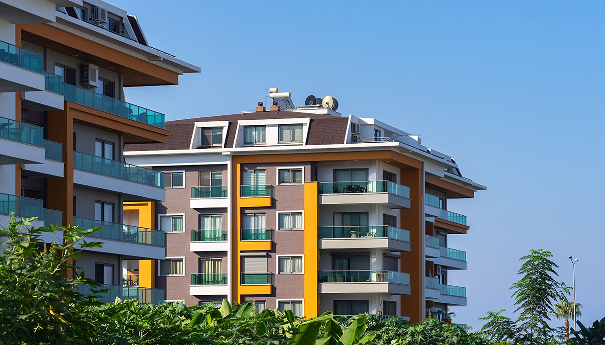 Il condominio ha debiti: l’amministratore deve dire chi sono i morosi?