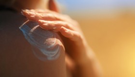 Creme solari e prevenzione del melanoma: così cresce un mercato da 600 milioni di euro