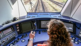 Ferrovie dello Stato assume lavoratori, anche senza esperienza: come candidarsi
