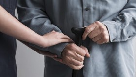 Permessi legge 104, assiste la madre solo pochi minuti: licenziamento confermato
