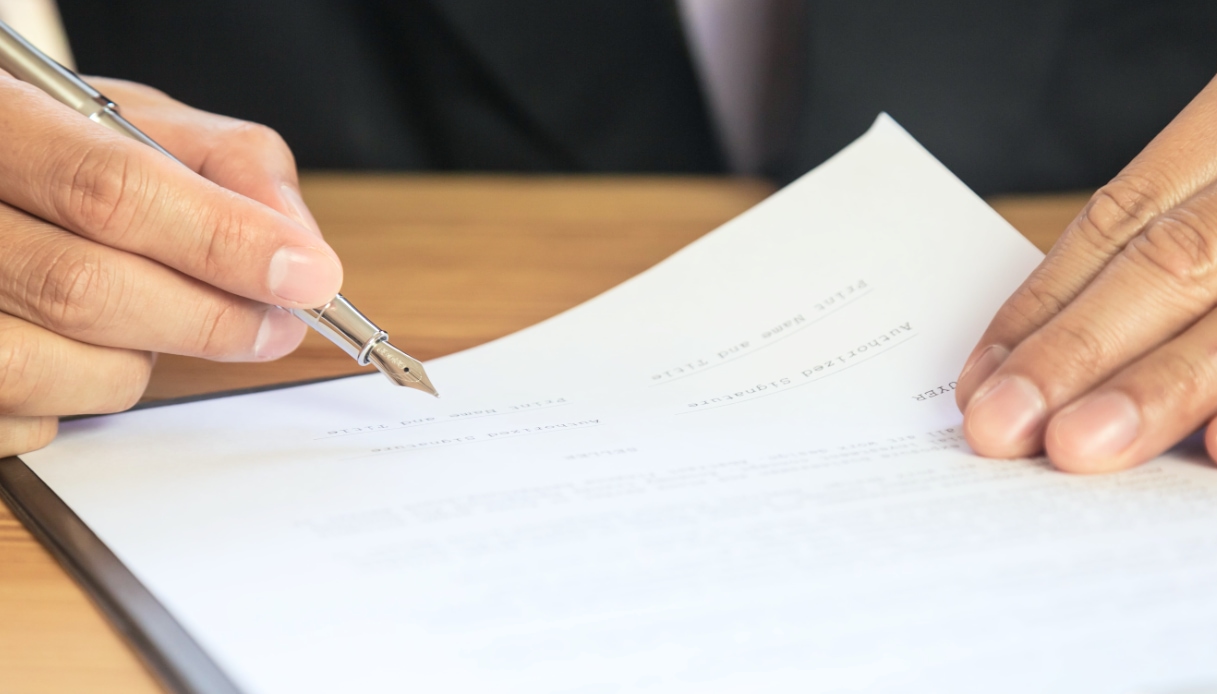 Via al bonus giovani da 500 euro per il contratto a tempo indeterminato, come funziona