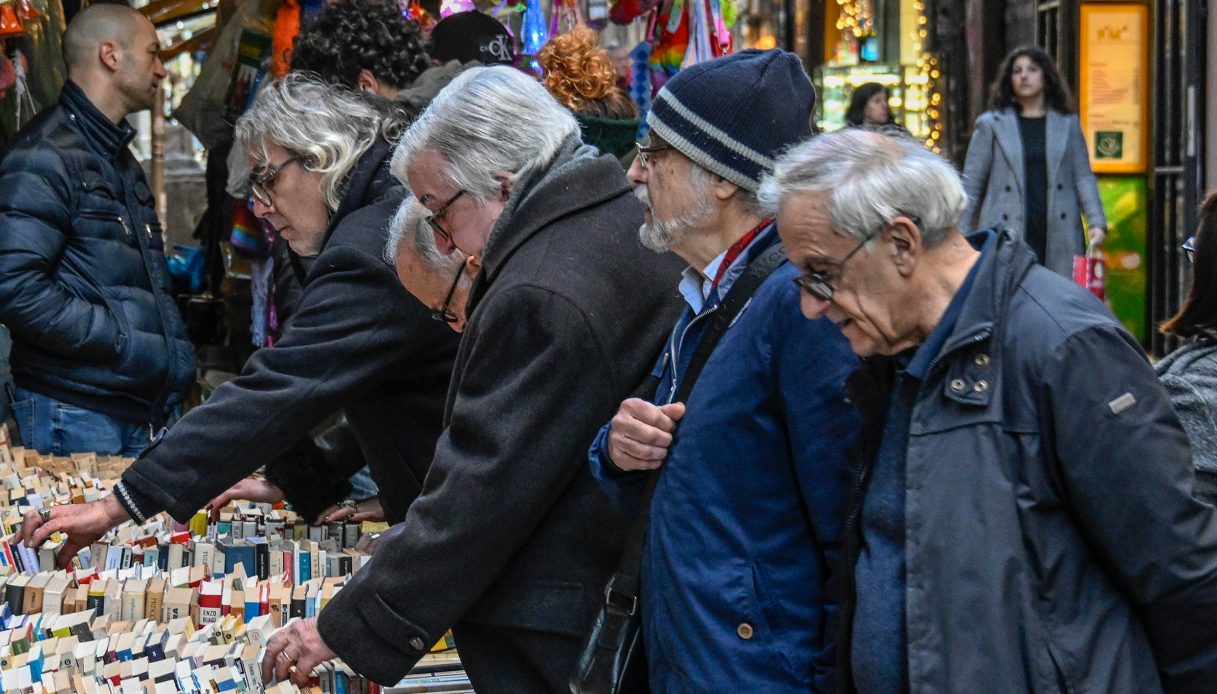 Pensioni, scatta la revoca dell’assegno senza i redditi 2022: l’avviso dell’Inps