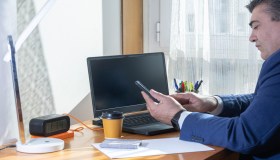Smart working e geolocalizzazione: quando il datore può controllare la presenza a distanza