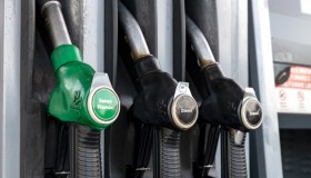 Petrolio a 70 dollari al barile, diesel a 2 euro al litro: pesa stop sconto sulle accise
