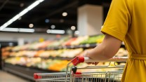 Doppio richiamo alimentare, formaggio e pesto a rischio: i pericoli per la salute
