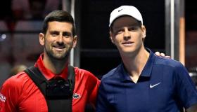 Sinner-Djokovic in semifinale a Wimbledon 2026, una sfida da 5 milioni di euro