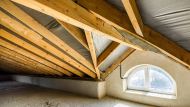 Abito all’ultimo piano: il sottotetto è mio o del condominio?