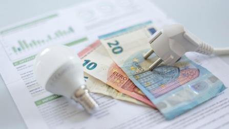 Telemarketing luce e gas vietato, ma le chiamate continuano grazie ad un trucco
