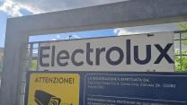 Vertenza Electrolux, rinvio a settembre. La proposta del Governo per gli esuberi