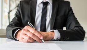 Aumento stipendio docenti universitari confermato, importi e arretrati in busta paga