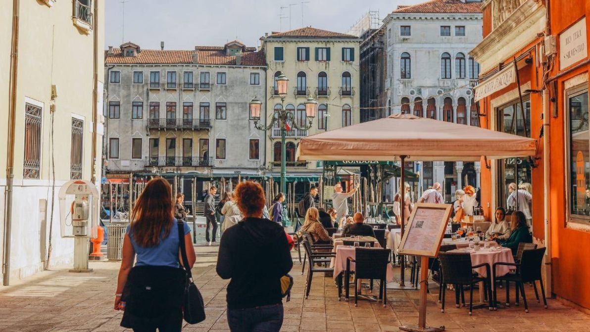 Dove si trovano gli hotel più cari d’Italia? Classifica città con i prezzi più alti