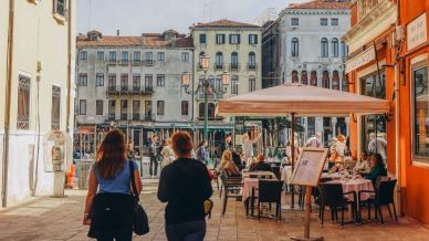 Dove si trovano gli hotel più cari d’Italia? Classifica città con i prezzi più alti