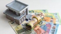 Bonus affitto genitori separati da 500 euro, conta il reddito, non l’Isee: come fare domanda