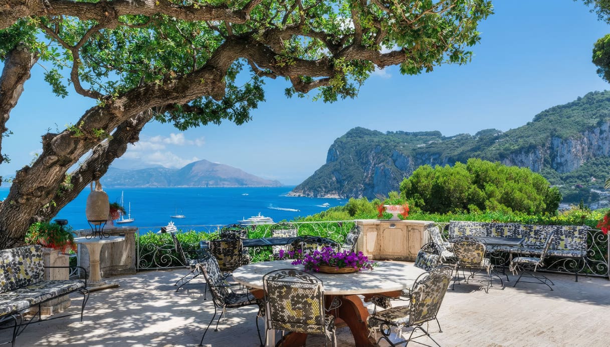 La terrazza sul mare della villa di Capri