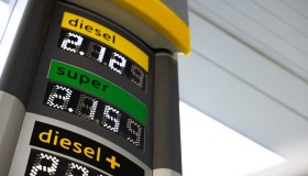 Carburanti, l’Italia tra i più cari d’Europa: la classifica dei rincari su benzina e diesel