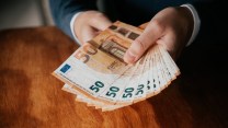 NoiPA, aumenti e arretrati in arrivo per docenti e Ata: come controllare il cedolino