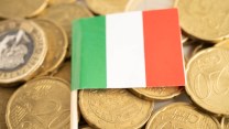 Debito pubblico record oltre 3.200 miliardi, cresce la quota in mano agli investitori esteri