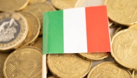 Debito pubblico record oltre 3.200 miliardi, cresce la quota in mano agli investitori esteri