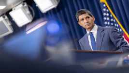 Esponente della Federal Reserve durante un intervento sulla politica monetaria Usa