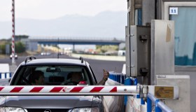 Addio alle sbarre ai caselli, come funziona il sistema free-flow e dove è già attivo in Italia