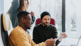 Fuga dei cervelli, i giovani laureati lasciano l’Italia ma ne arrivano di più dall’estero
