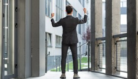 Licenziato anche se l’azienda avrebbe dovuto (solo) multarti? Ti spetta reintegra e indennizzo