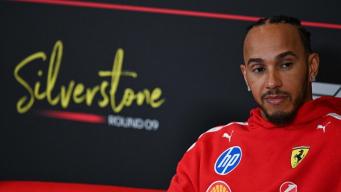 Lewis Hamilton, il padre vende la collezione di auto: incasso da quasi 2 milioni di euro