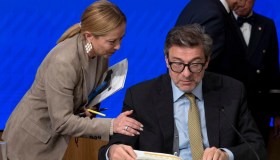 Tassazione agevolata al 15% su lavoro notturno e festivi, la Manovra 2027 valuta il taglio al 5%