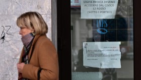 Assegno di inclusione più basso, ad agosto pagamento dimezzato per migliaia di famiglie