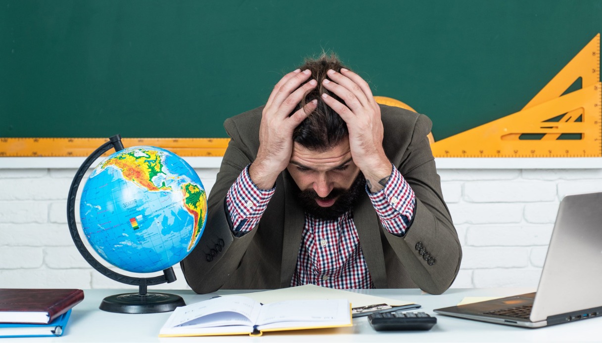 Stipendi insegnanti, l’Italia è in coda in Europa: guadagnano fino al 57% in meno