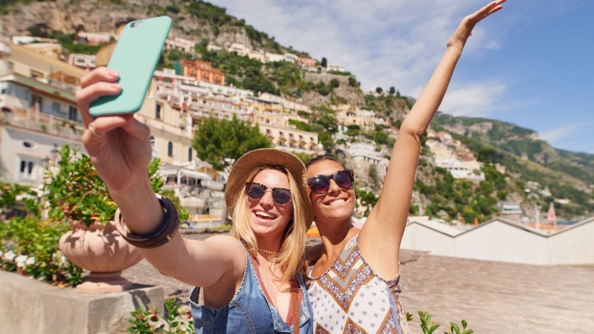Vacanze 2026, quanto hanno speso gli italiani in ferie tra viaggio, cibo ed esperienze