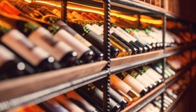 Vino italiano, la crisi che non si vede: 5 big verso il cambio di proprietà, chi rischia di più