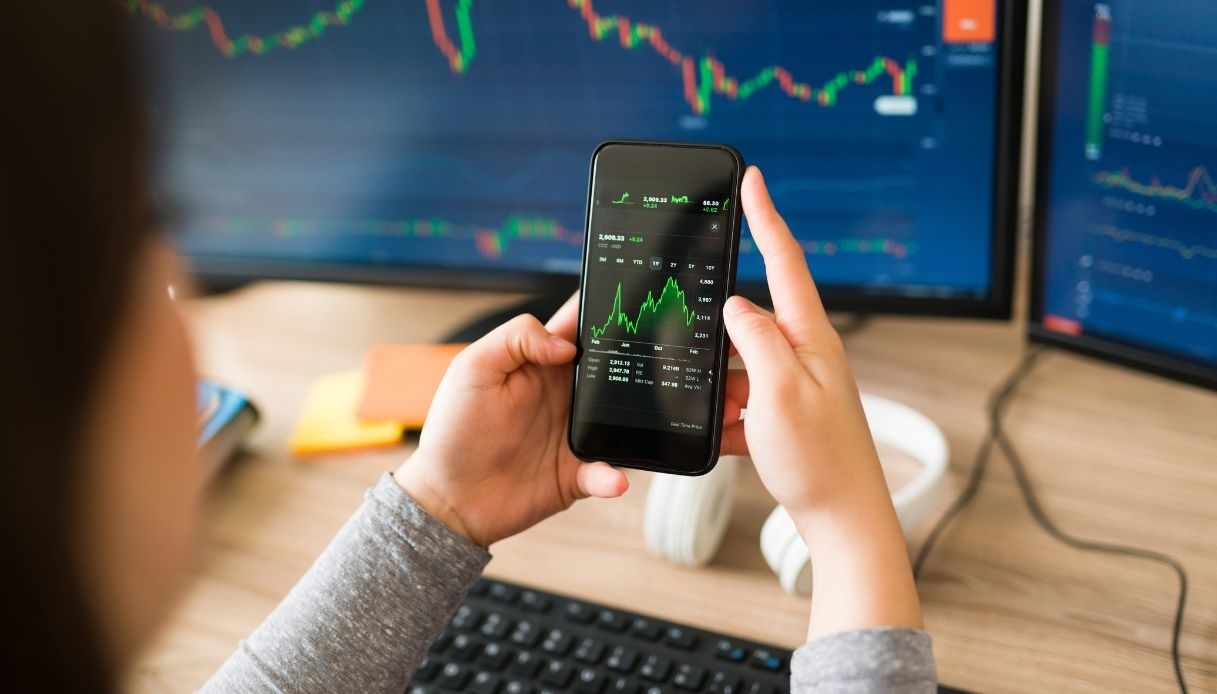 Spread Btp-Bund a 86,6 punti: rendimenti in salita, cosa cambia per l'Italia