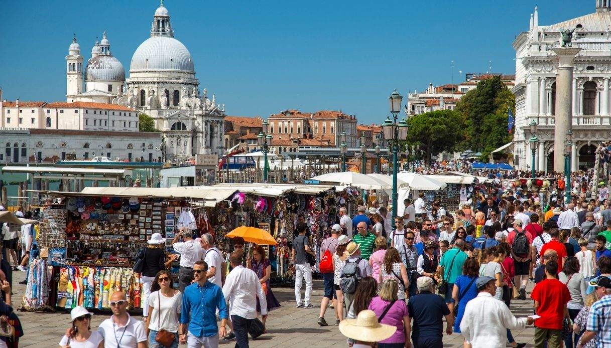 affitti brevi tetto alle locazioni turistiche arrivano le zone a forte stress abitativo da Quifinanza.it affitti brevi tetto alle locazioni turistiche arrivano le zone a forte stress abitativo